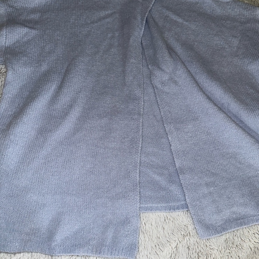 Clothes - Picture 2 of 2
